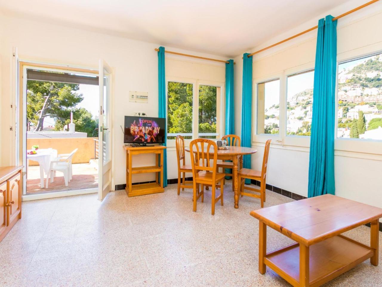 Apartment Velazquez-2 By Interhome Roses Ngoại thất bức ảnh